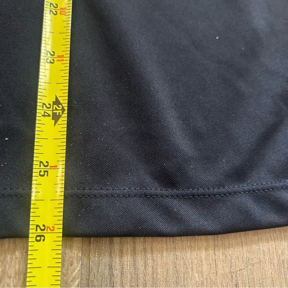 Nike Black Short Sleeve dri fit preformance - Picture 3 of 4